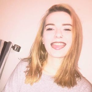 Meet your Posher, Courtney